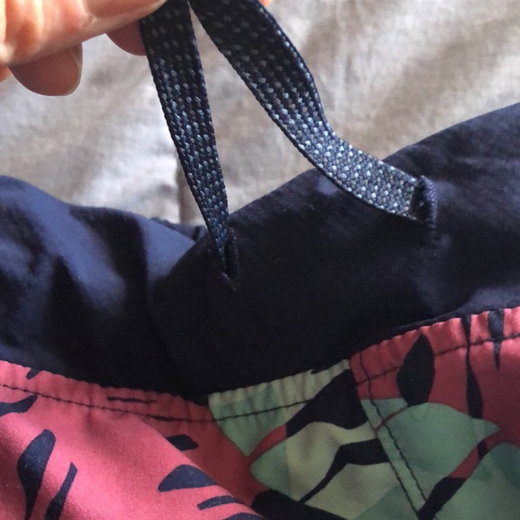 Patagonia shorts (Medium) - Picture 5 of 8